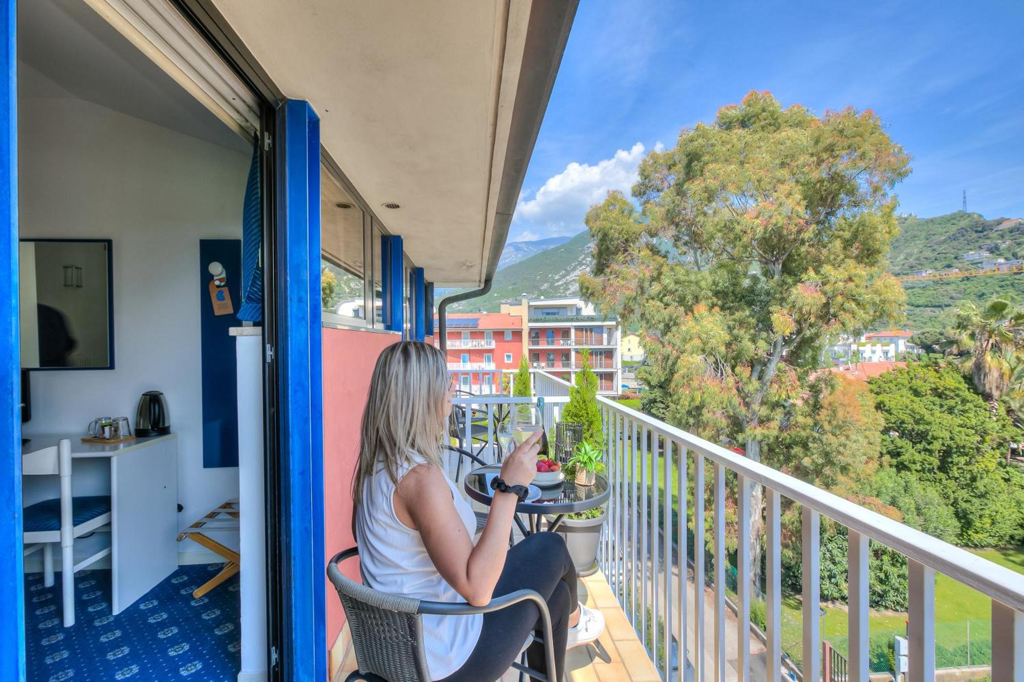 Bike & Wind Hotel Villa Maria Torbole Sul Garda Εξωτερικό φωτογραφία
