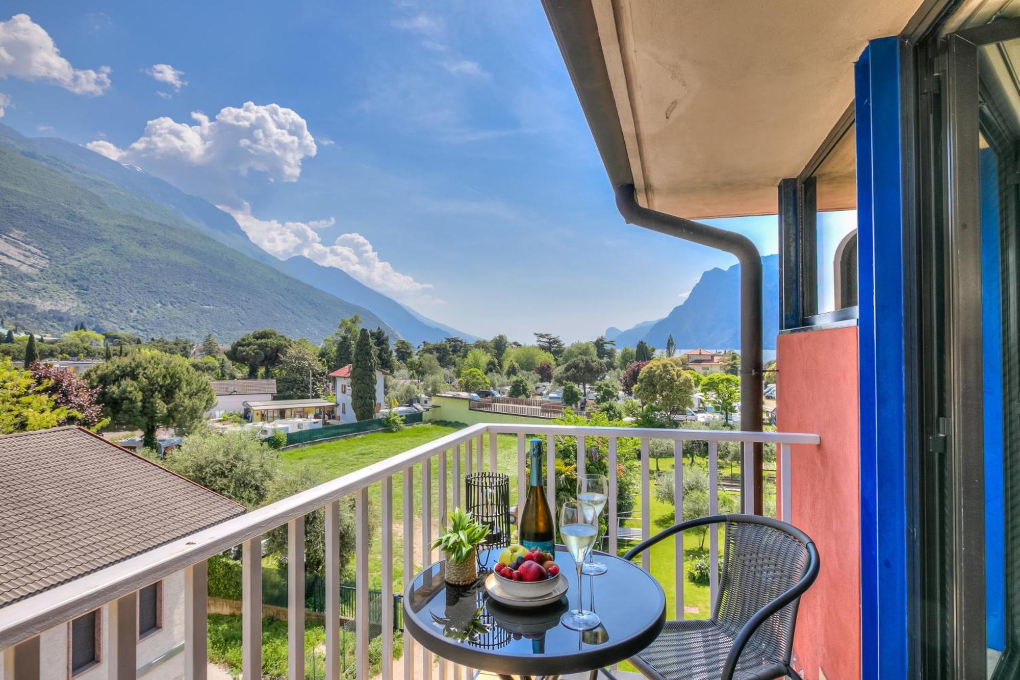 Bike & Wind Hotel Villa Maria Torbole Sul Garda Εξωτερικό φωτογραφία