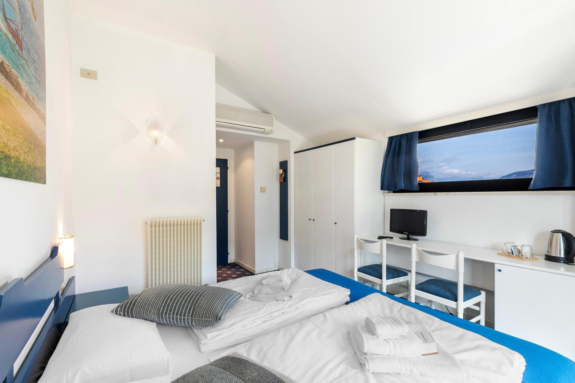 Bike & Wind Hotel Villa Maria Torbole Sul Garda Εξωτερικό φωτογραφία