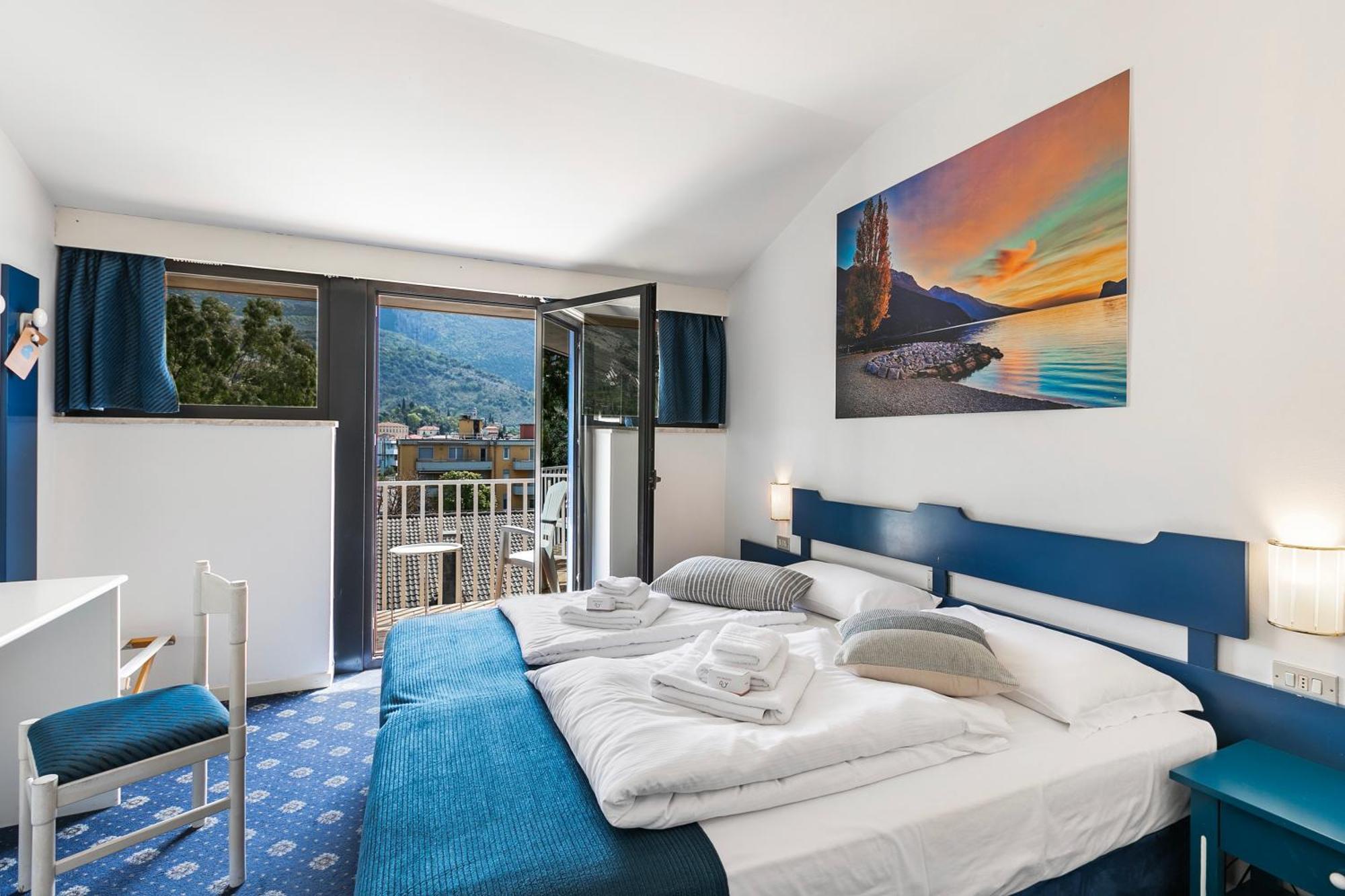 Bike & Wind Hotel Villa Maria Torbole Sul Garda Εξωτερικό φωτογραφία