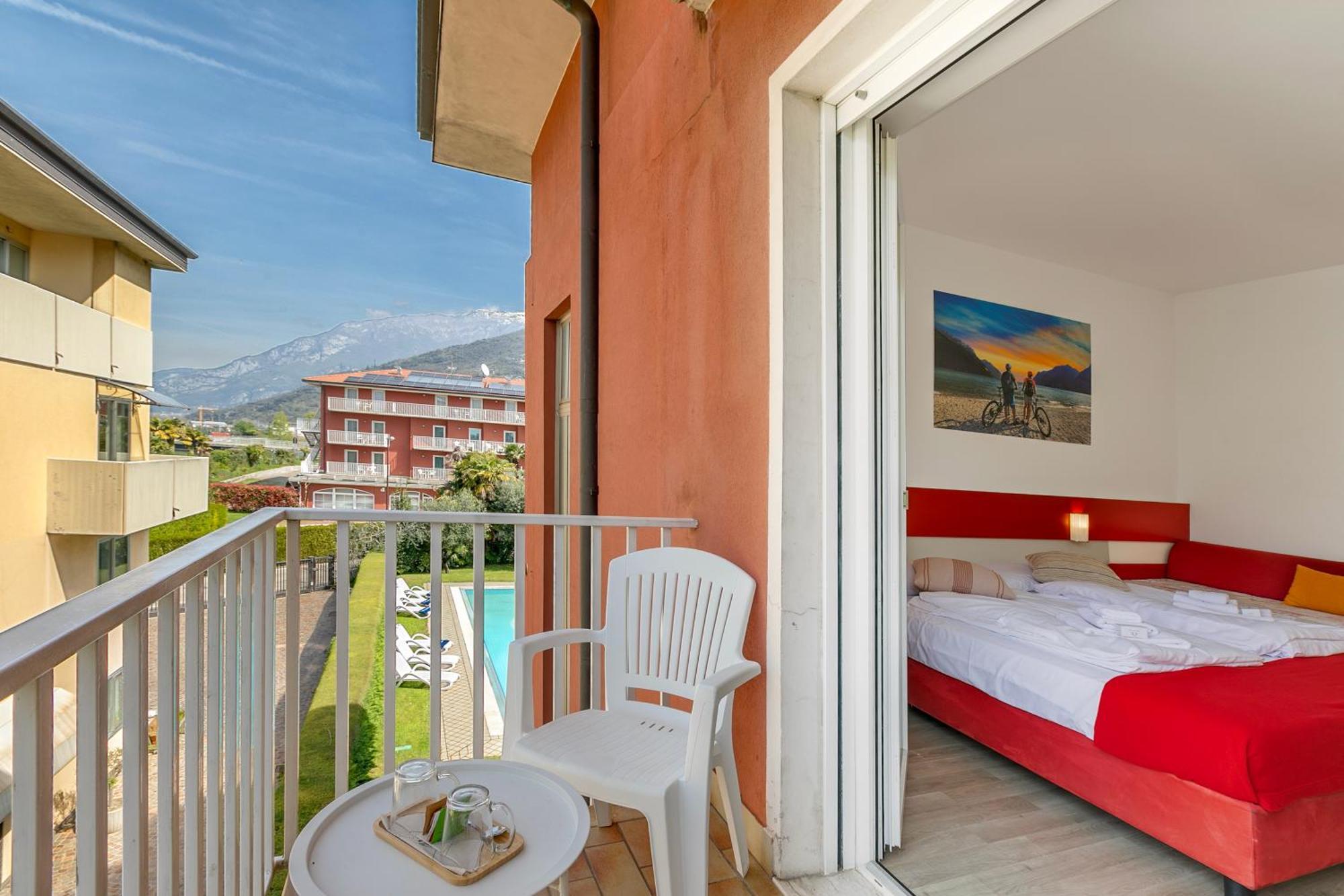 Bike & Wind Hotel Villa Maria Torbole Sul Garda Εξωτερικό φωτογραφία