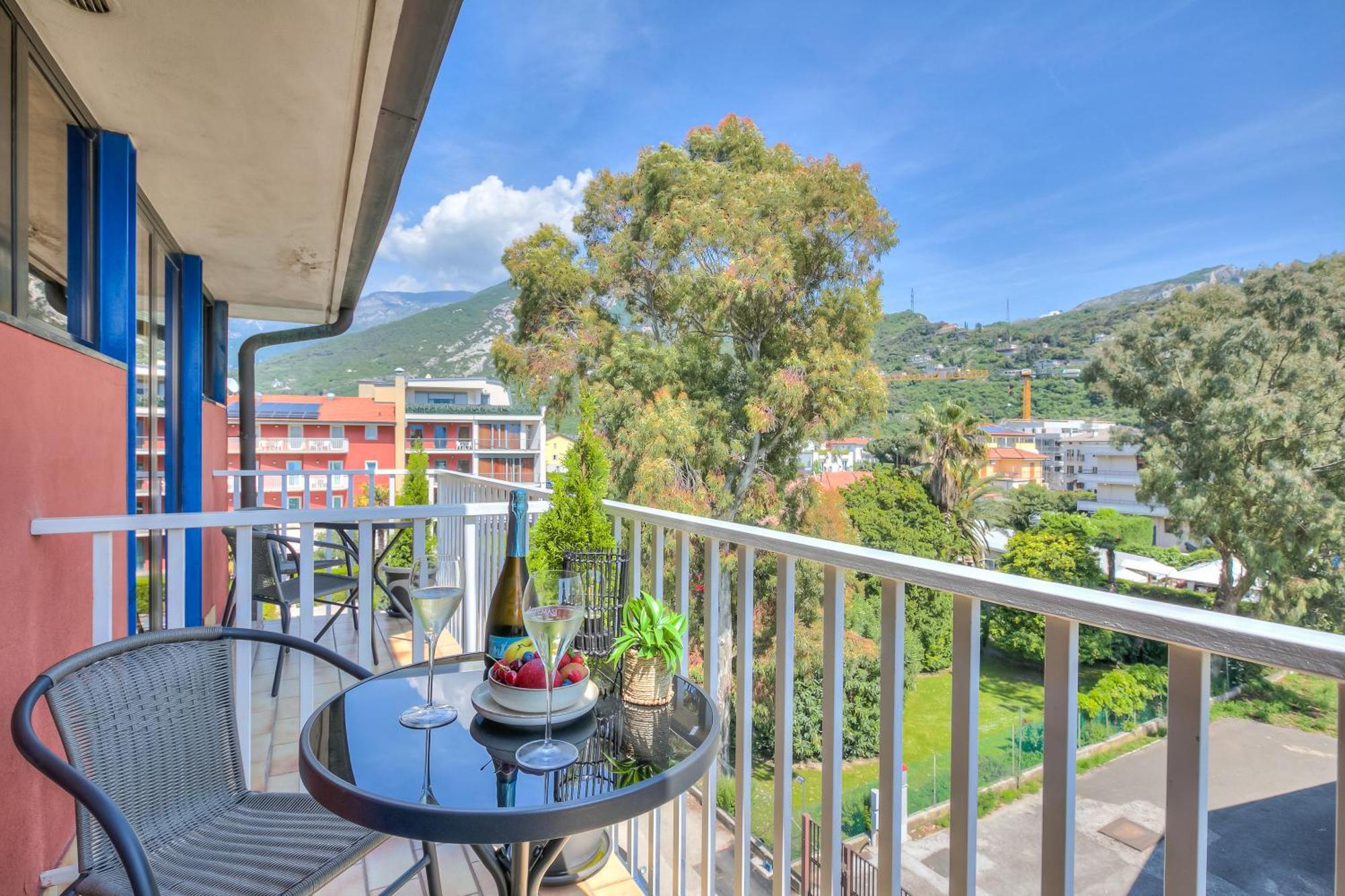 Bike & Wind Hotel Villa Maria Torbole Sul Garda Εξωτερικό φωτογραφία
